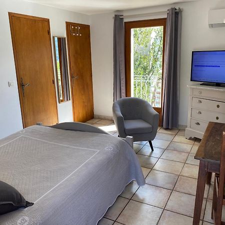 Chambre: une fenêtre sur le Ventoux Plaisians Exterior foto